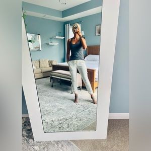 NWOT sincerely Jules cream joggers size small